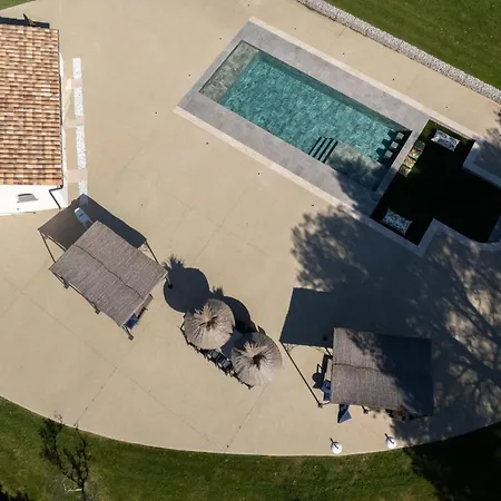 Mas Saint-gilles Pool & Tennis 펜션